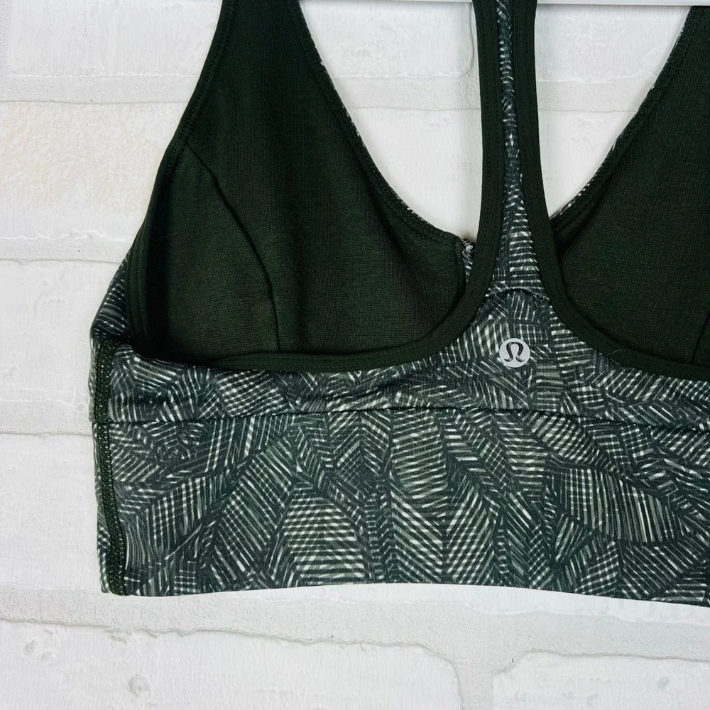 Lululemon Front Zip Racerback Sports Bra Green Geometric Palm Leaf Print Size 4